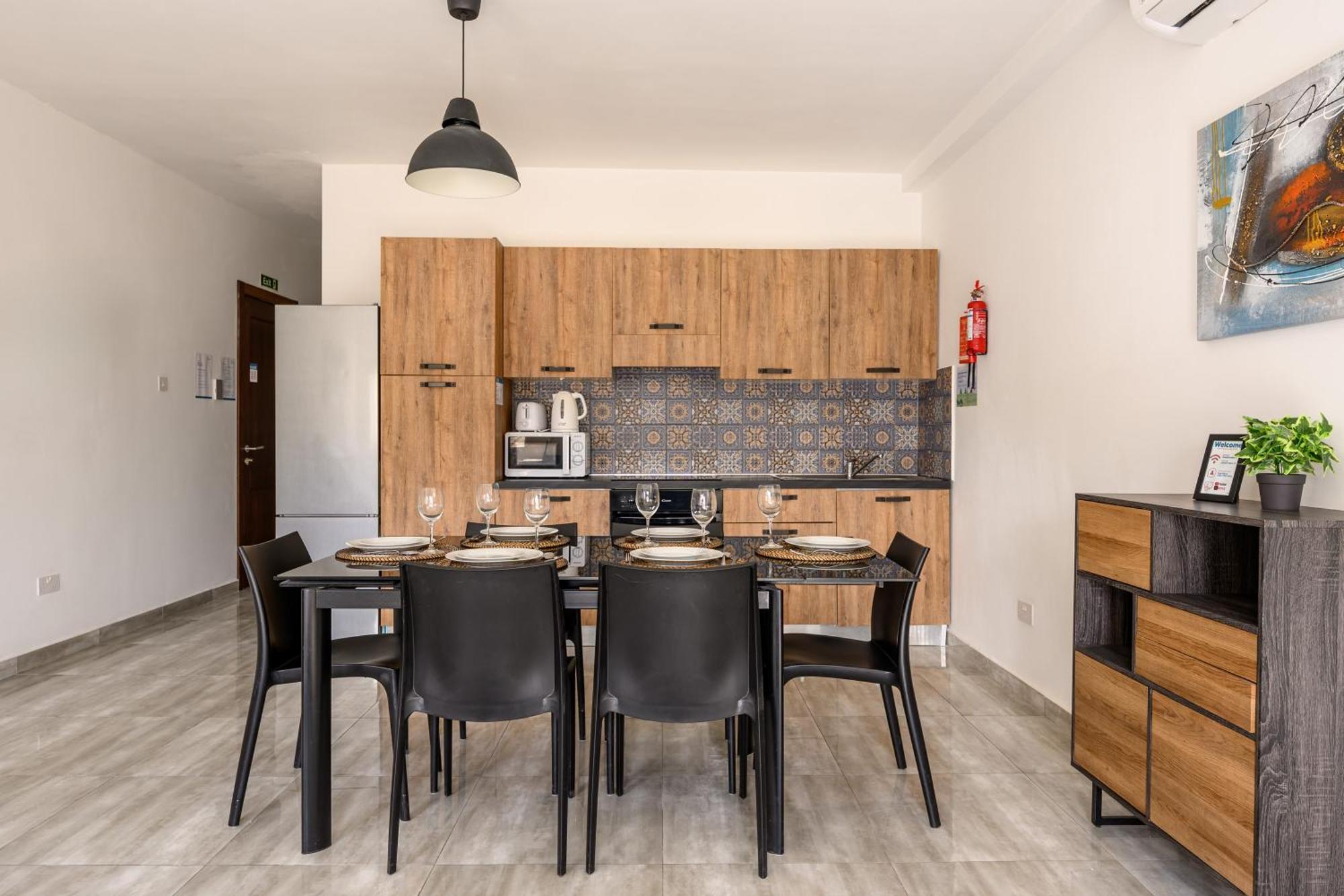 F11 Room 2, Private Room Two Single Beds Shared Bathroom In Shared Flat Msida Ngoại thất bức ảnh