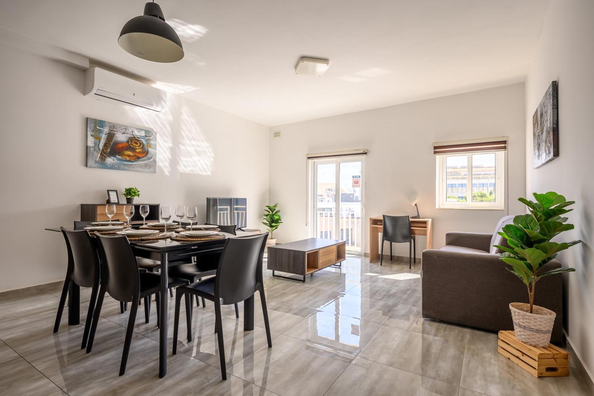 F11 Room 2, Private Room Two Single Beds Shared Bathroom In Shared Flat Msida Ngoại thất bức ảnh